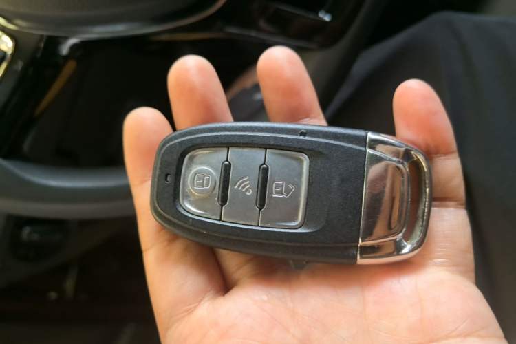 Used Volkswagen Lamando 2019 230TSI DSG Fashion Edition China V Standard Vehicle Key