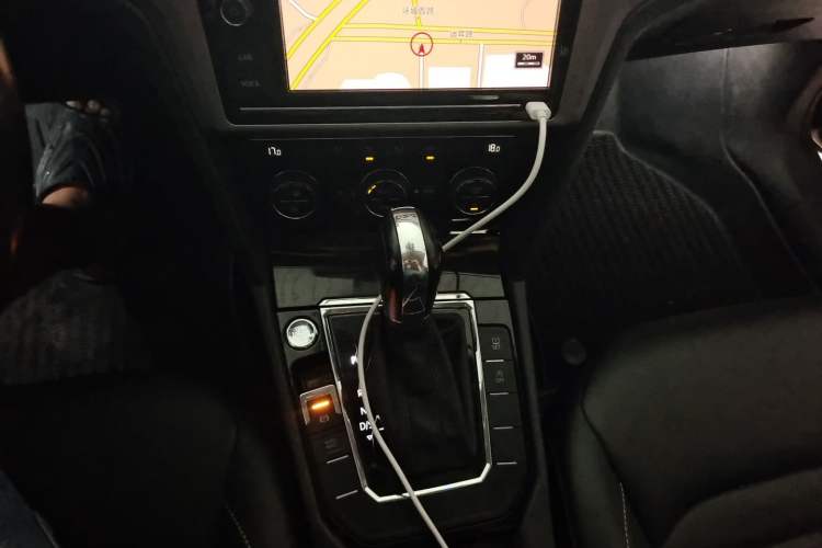 Used Volkswagen Lamando 2019 280TSI DSG Comfort Edition China V Standard Gear Lever