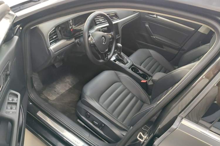 Used Volkswagen Lamando 2019 280TSI DSG Comfort Edition China VI standard Driver Seat