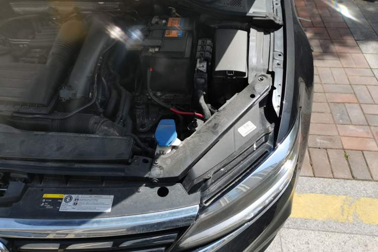 Used Volkswagen Lamando 2019 280TSI DSG Comfort Edition China VI standard Engine Bay Left