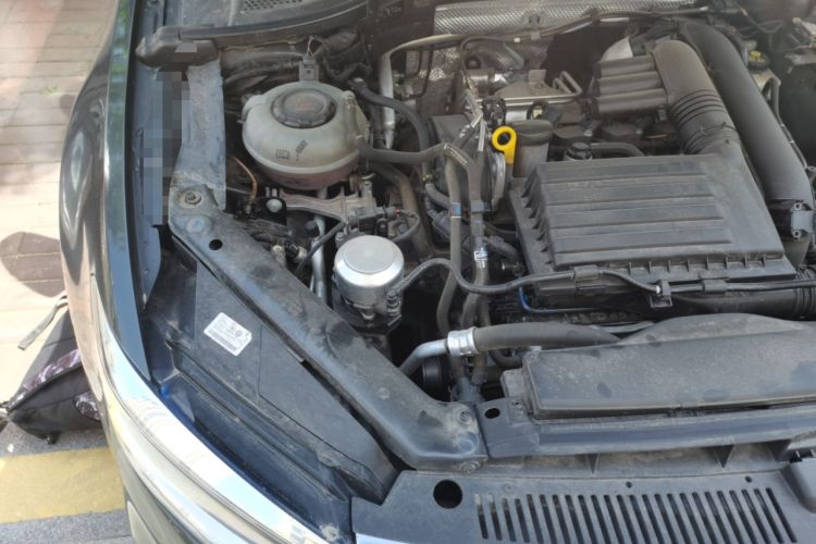 Used Volkswagen Lamando 2019 280TSI DSG Comfort Edition China VI standard Engine Bay Right