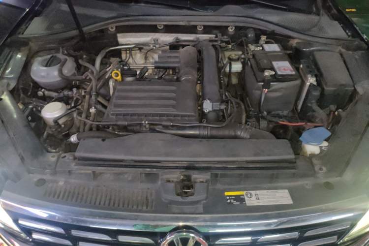 Used Volkswagen Lamando 2019 280TSI DSG Comfort Edition China VI standard Engine Bay