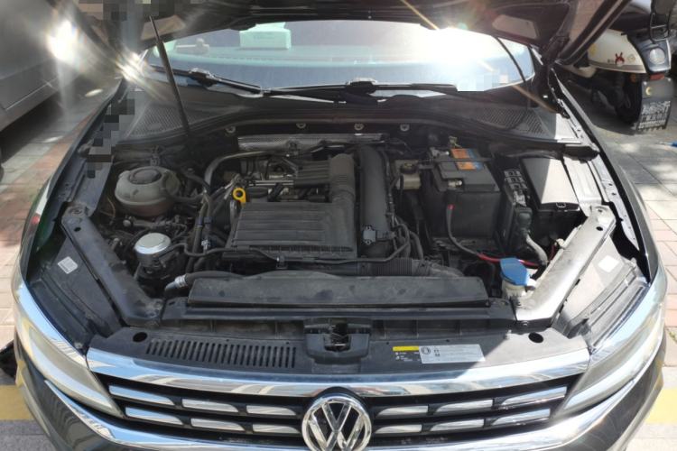 Used Volkswagen Lamando 2019 280TSI DSG Comfort Edition China VI standard Engine Bay