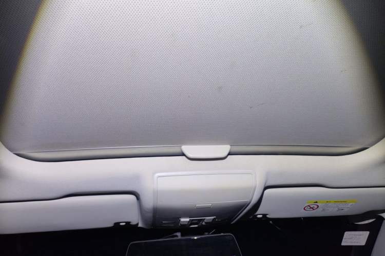 Used Volkswagen Lamando 2019 280TSI DSG Comfort Edition China VI standard Headliner