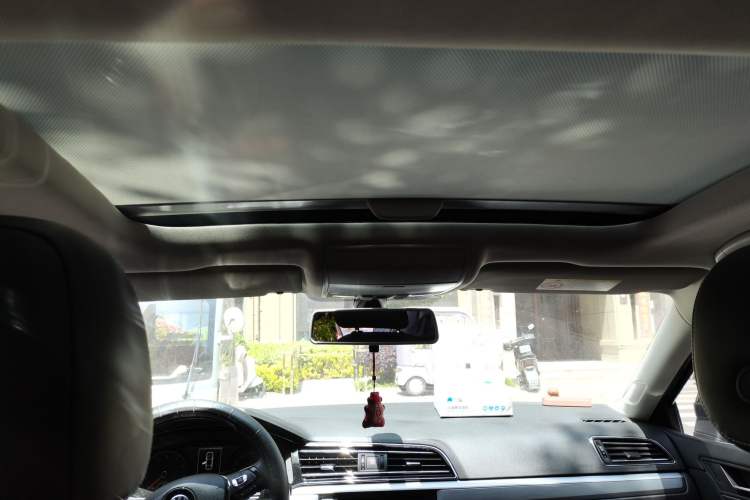 Used Volkswagen Lamando 2019 280TSI DSG Comfort Edition China VI standard Headliner