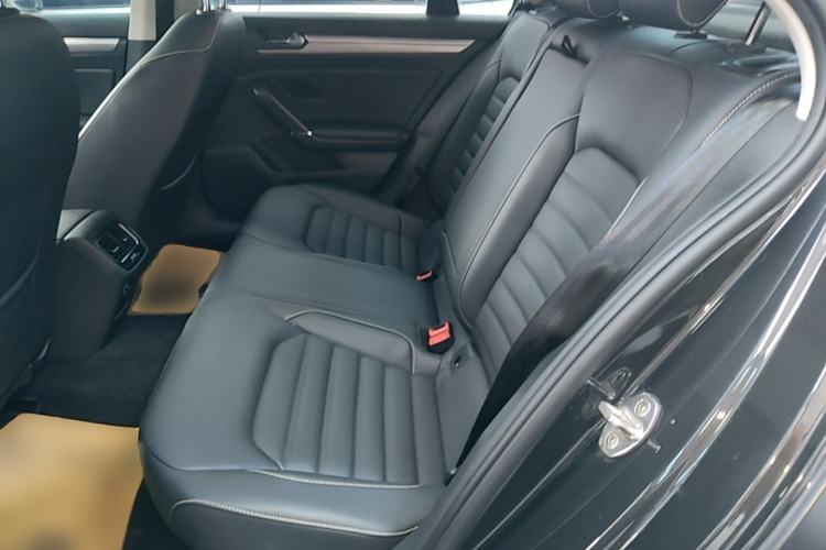 Used Volkswagen Lamando 2019 280TSI DSG Comfort Edition China VI standard Left Rear Seat