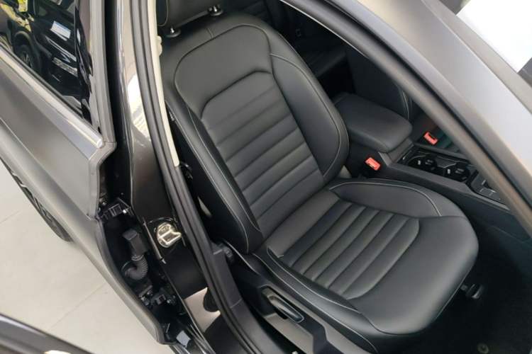 Used Volkswagen Lamando 2019 280TSI DSG Comfort Edition China VI standard Right Front Seat