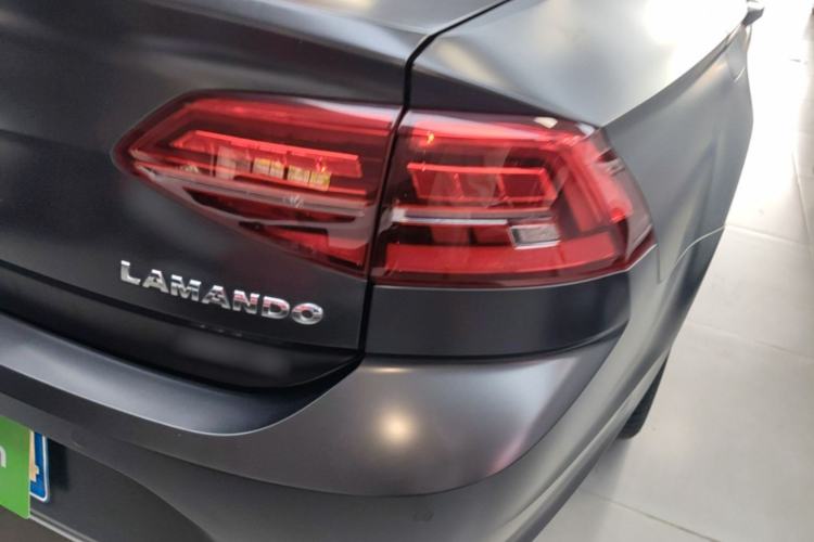 Used Volkswagen Lamando 2019 280TSI DSG Comfort Edition China VI standard Right Rear Taillight