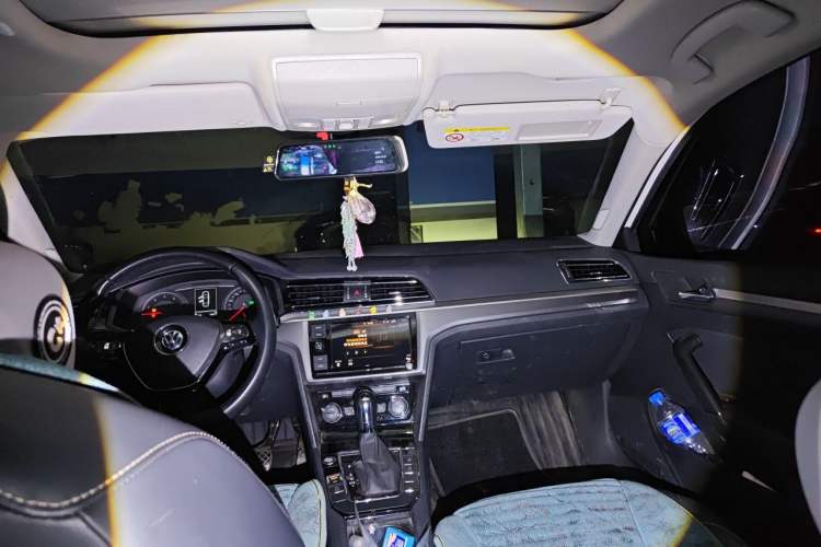 Used Volkswagen Lamando 2019 280TSI DSG Comfort Edition China VI standard Headliner
