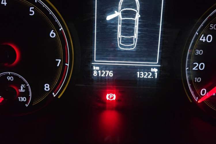 Used Volkswagen Lamando 2019 280TSI DSG Comfort Edition China VI standard Odometer Close Up