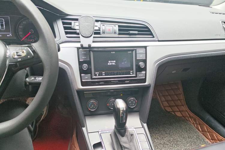 Used Volkswagen Lamando 2019 230TSI DSG Fashion Edition China V Standard Audio And AC Panel