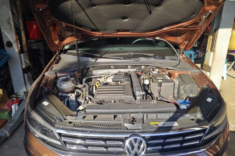 Used Volkswagen Lamando 2019 280TSI DSG Comfort Edition China V Standard Engine Bay