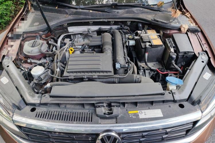 Used Volkswagen Lamando 2019 230TSI DSG Fashion Edition China VI Engine Bay