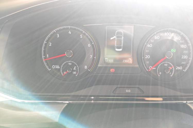 Used Volkswagen Lamando 2019 280TSI DSG Comfort Edition China V Standard Odometer Close Up
