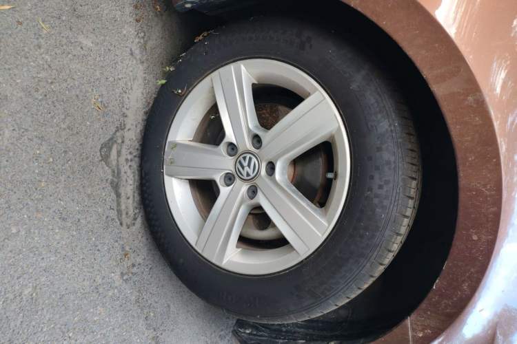 Used Volkswagen Lamando 2019 230TSI DSG Fashion Edition China VI Right Front Wheel Hub