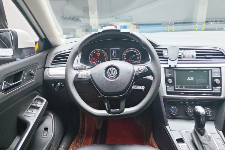 Used Volkswagen Lamando 2019 230TSI DSG Fashion Edition China V Standard Steering Wheel