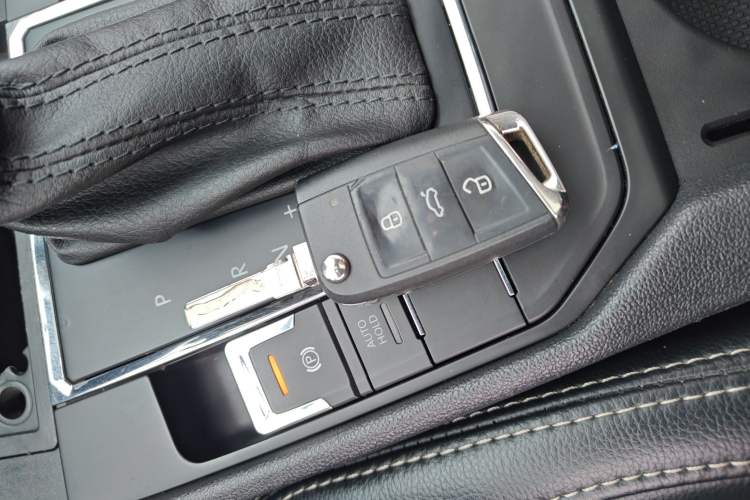 Used Volkswagen Lamando 2019 230TSI DSG Fashion Edition China V Standard Interior 1