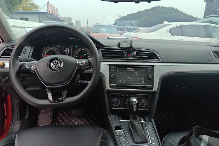 Used Volkswagen Lamando 2019 230TSI DSG Fashion Edition China V Standard Interior 2