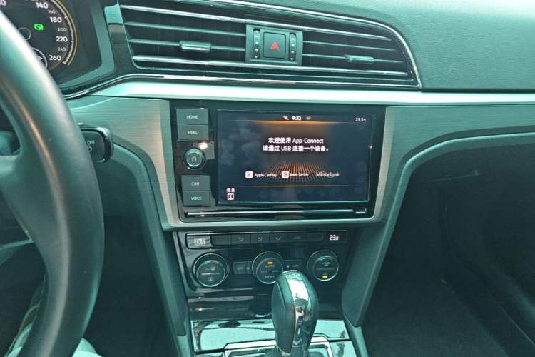Used Volkswagen Lamando 2019 280TSI DSG Comfort Edition China V Standard Audio And AC Panel