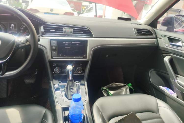 Used Volkswagen Lamando 2019 280TSI DSG Comfort Edition China V Standard Audio And AC Panel