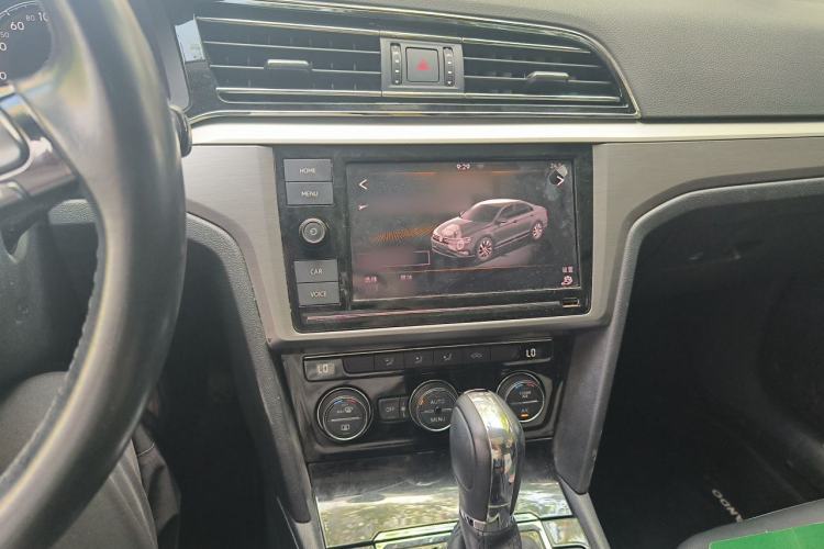 Used Volkswagen Lamando 2019 280TSI DSG Comfort Edition China VI standard Audio And AC Panel