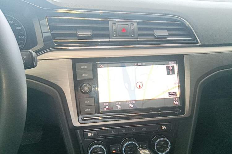 Used Volkswagen Lamando 2019 280TSI DSG Comfort Edition China V Standard Audio And AC Panel