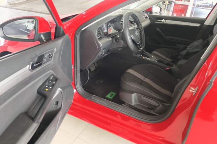 Used Volkswagen Lamando 2019 230TSI DSG Fashion Edition China V Standard Driver Seat