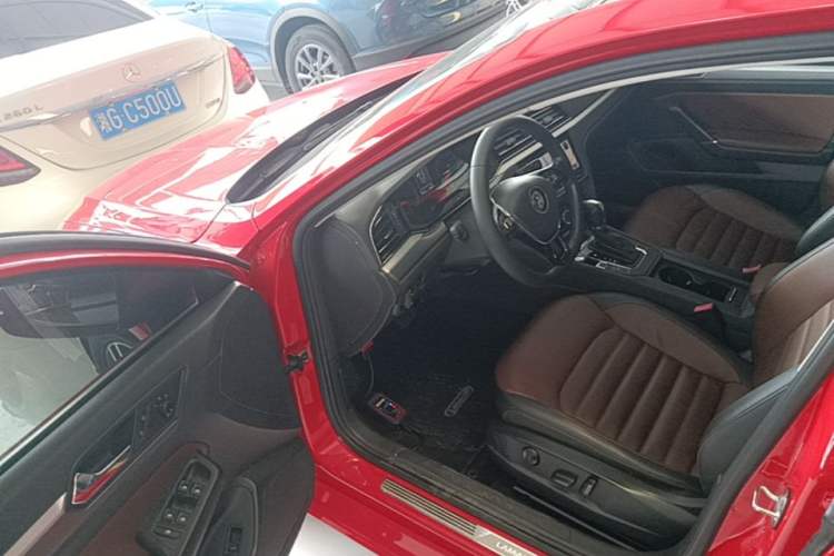 Used Volkswagen Lamando 2019 280TSI DSG Comfort Edition China V Standard Driver Seat