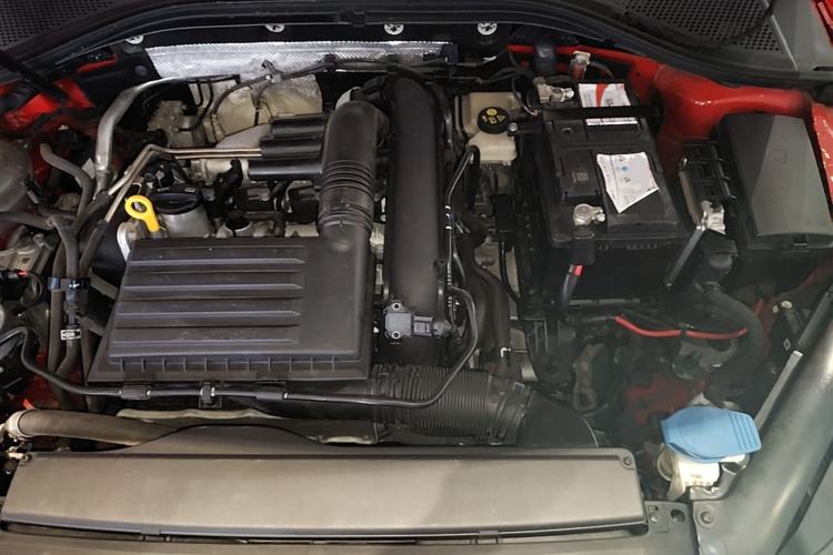 Used Volkswagen Lamando 2019 280TSI DSG Comfort Edition China VI standard Engine Bay