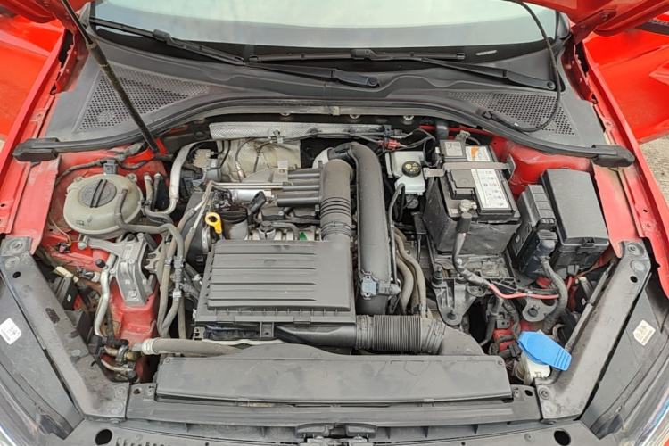 Used Volkswagen Lamando 2019 280TSI DSG Comfort Edition China V Standard Engine Bay