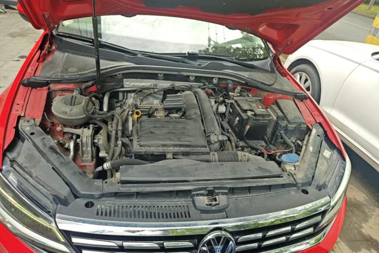 Used Volkswagen Lamando 2019 280TSI DSG Comfort Edition China V Standard Engine Bay