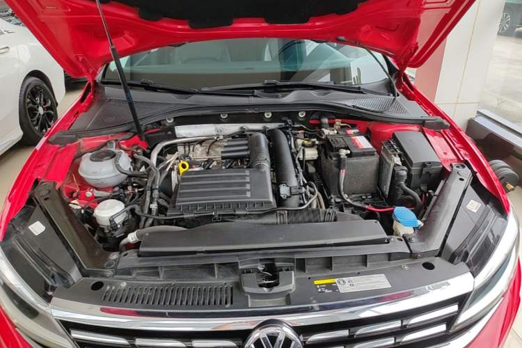 Used Volkswagen Lamando 2019 280TSI DSG Comfort Edition China VI standard Engine Bay
