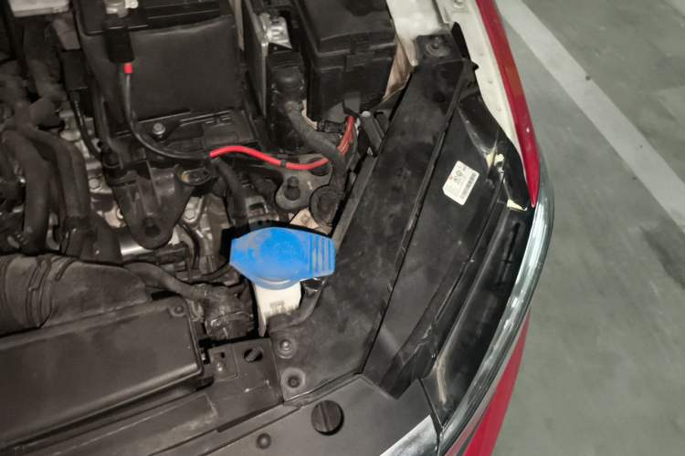 Used Volkswagen Lamando 2019 280TSI DSG Comfort Edition China VI standard Engine Bay Left