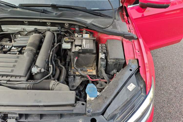 Used Volkswagen Lamando 2019 280TSI DSG Comfort Edition China VI standard Engine Bay Left