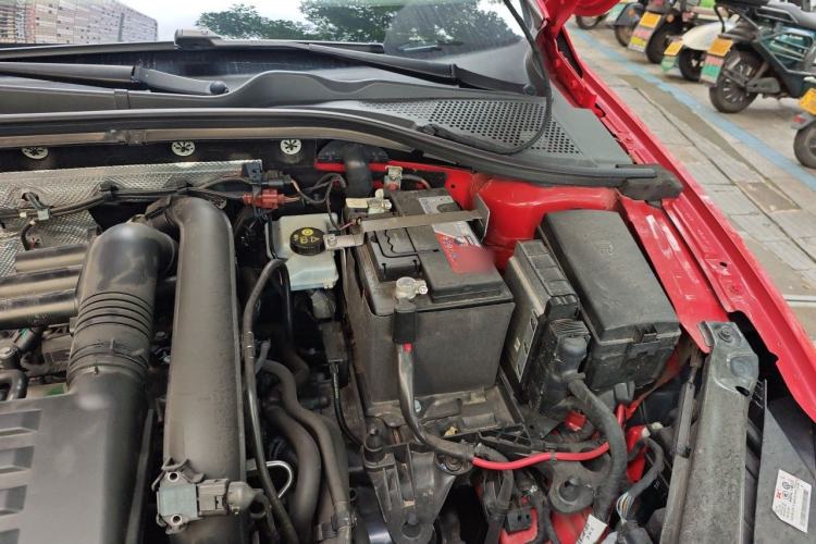 Used Volkswagen Lamando 2019 230TSI DSG Fashion Edition China V Standard Engine Bay Left
