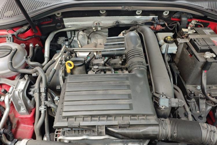 Used Volkswagen Lamando 2019 230TSI DSG Fashion Edition China V Standard Engine Bay