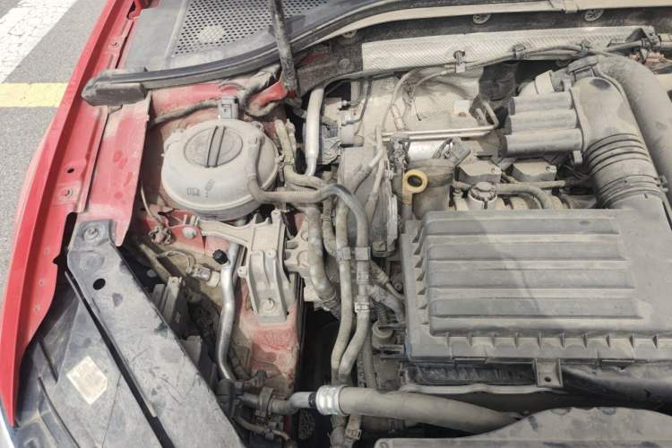 Used Volkswagen Lamando 2019 280TSI DSG Comfort Edition China V Standard Engine Bay Right