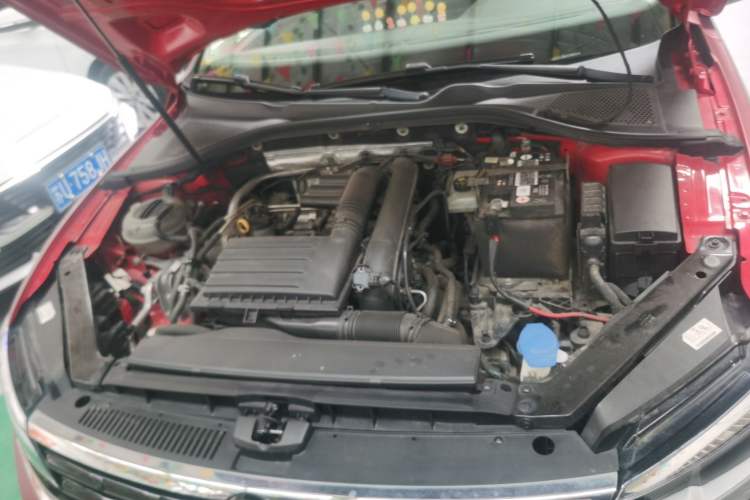 Used Volkswagen Lamando 2019 230TSI DSG Fashion Edition China V Standard Engine Bay