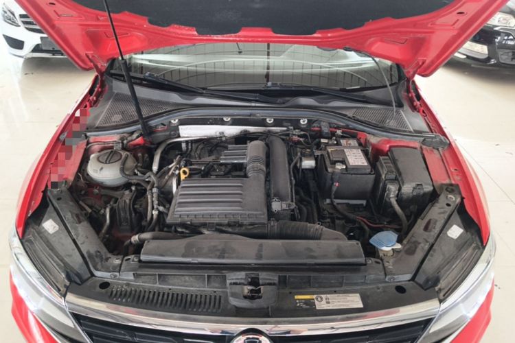 Used Volkswagen Lamando 2019 230TSI DSG Fashion Edition China V Standard Engine Bay