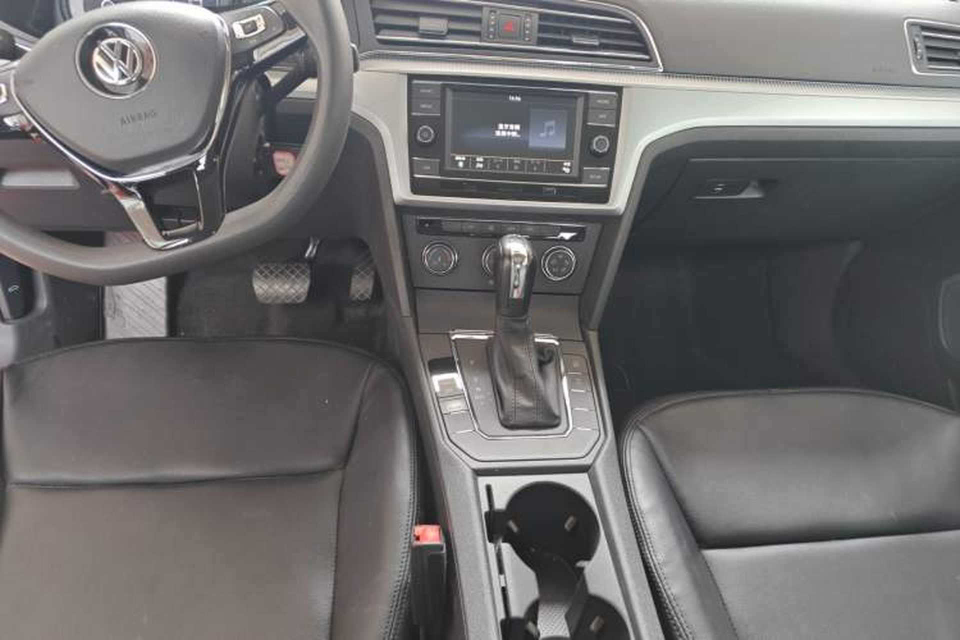 Used Volkswagen Lamando 2019 230TSI DSG Vision Edition China VI Standard Gear Lever