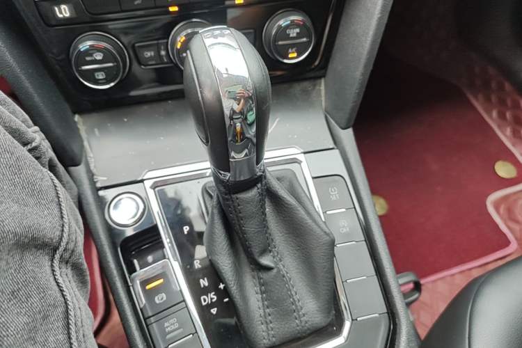 Used Volkswagen Lamando 2019 280TSI DSG Comfort Edition China V Standard Gear Lever