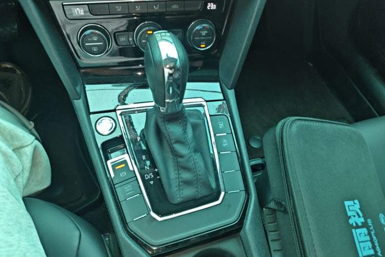 Used Volkswagen Lamando 2019 280TSI DSG Comfort Edition China V Standard Gear Lever