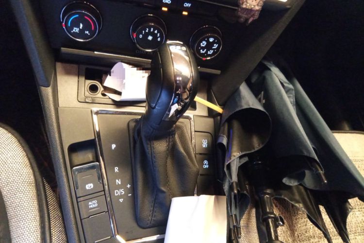 Used Volkswagen Lamando 2019 230TSI DSG Fashion Edition China V Standard Gear Lever
