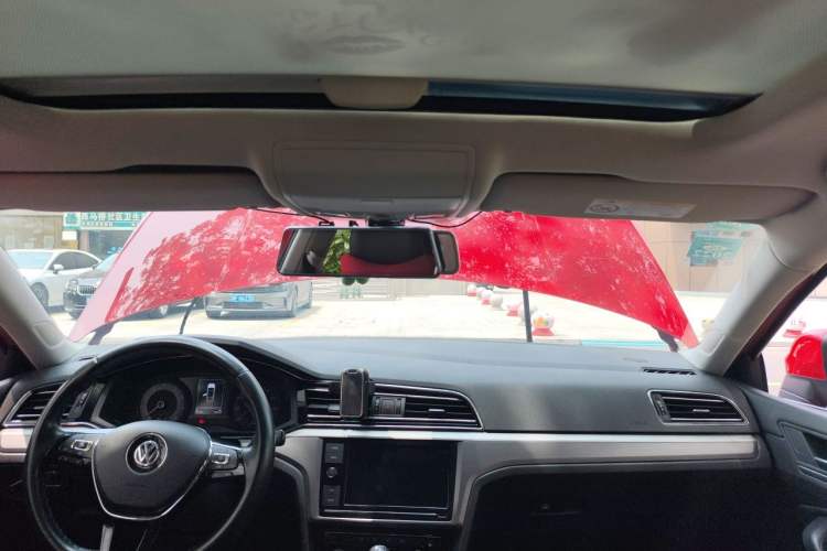Used Volkswagen Lamando 2019 280TSI DSG Comfort Edition China VI standard Headliner