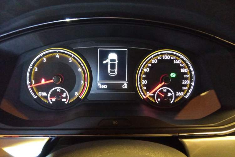 Used Volkswagen Lamando 2019 230TSI DSG Fashion Edition China V Standard Instrument Cluster