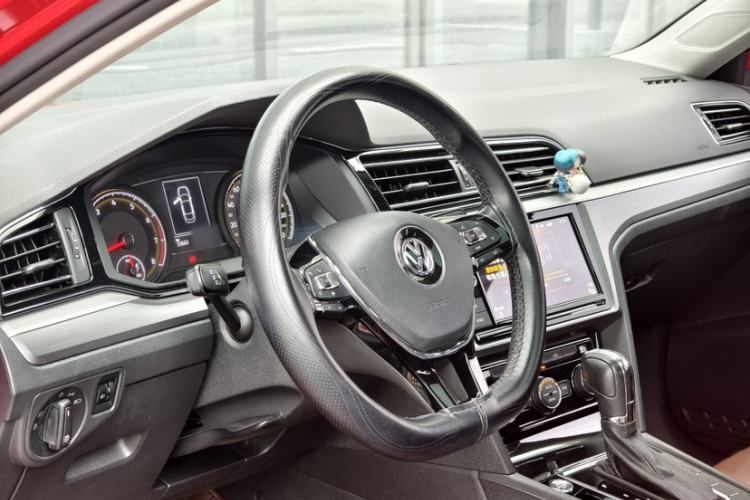 Used Volkswagen Lamando 2019 280TSI DSG Comfort Edition China V Standard Interior 2