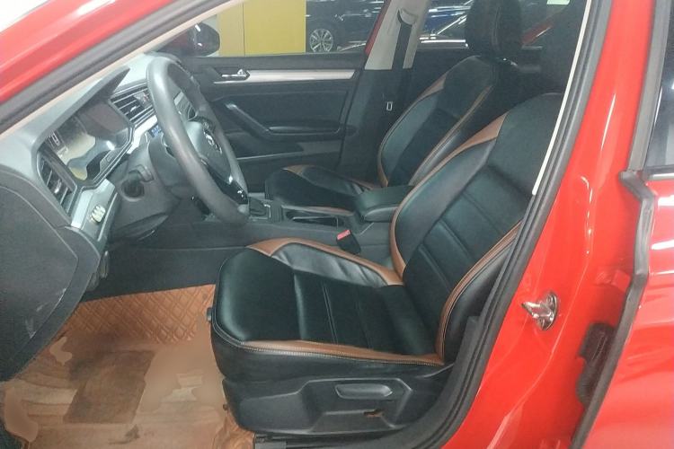 Used Volkswagen Lamando 2019 230TSI DSG Fashion Edition China V Standard Left Front Seat