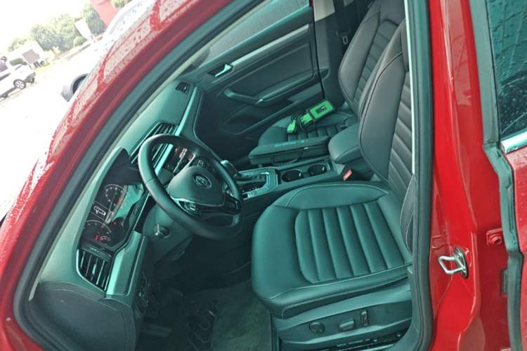 Used Volkswagen Lamando 2019 280TSI DSG Comfort Edition China V Standard Left Front Seat