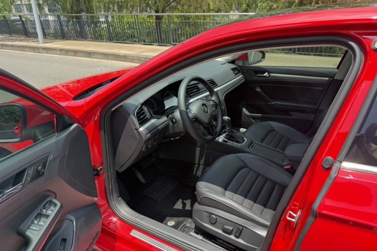 Used Volkswagen Lamando 2019 280TSI DSG Comfort Edition China VI standard Left Front Seat