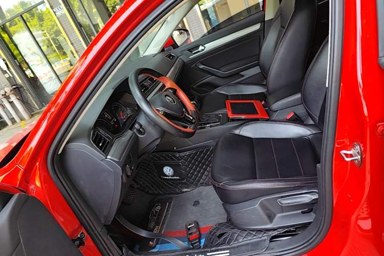 Used Volkswagen Lamando 2019 230TSI DSG Fashion Edition China V Standard Left Front Seat